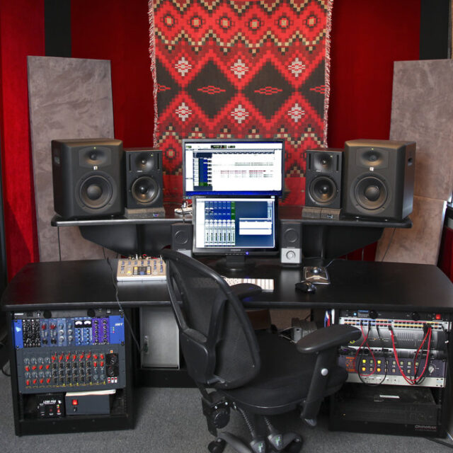 Best Studio Monitor For Guitar How To Connect Studio Monitors