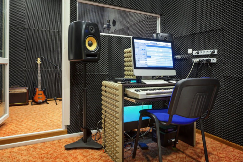 Best Studio Monitors For Small Room Eric Sardinas