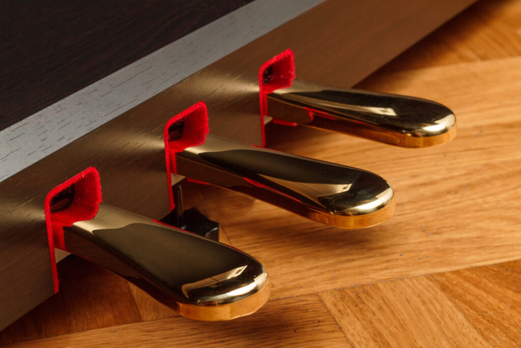 What Does The Left Pedal On A Piano Do Eric Sardinas